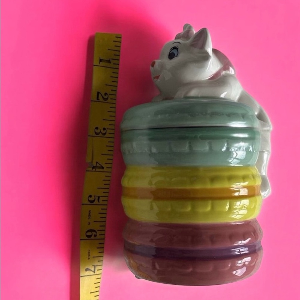 Disney Marie Macaroon Ceramic Cookie Jar Canister, NWT - Picture 8 of 8